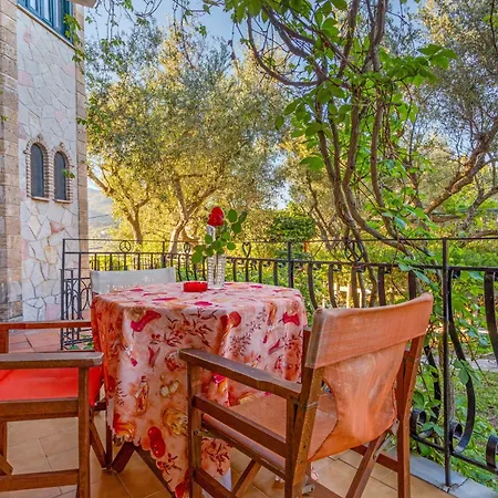 Castellos Bellos 6 Апартаменты